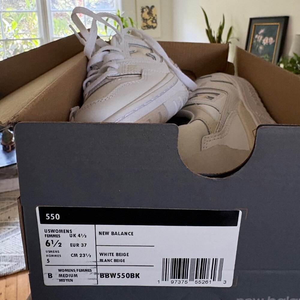 Women's New Balance 550  Sz 6.5 - Picture 2 of 7